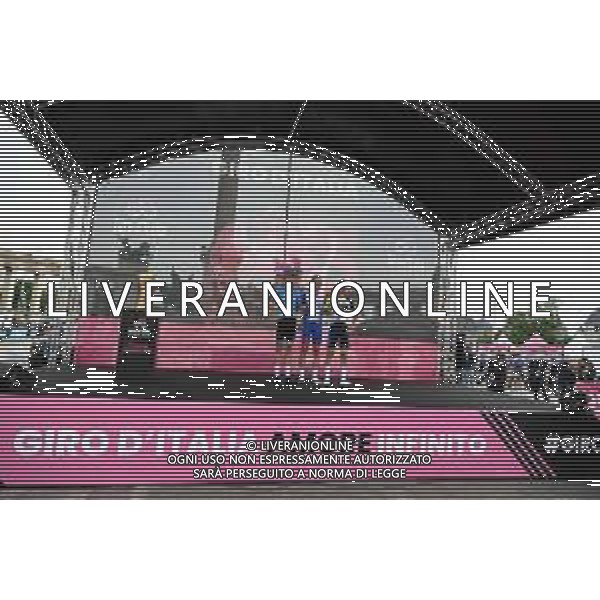 06-05-2022 Giro D\'italia; Tappa 01 Budapest - Visegrad; 2022, Eolo - Kometa; 2022, Groupama - Fdj; 2022, Intermarche - Wanty Gobert; Fetter, Erik; Valter, Attila; Peak, Barnabas; Budapest; ©SIROTTI/AGENZIA ALDO LIVERANI SAS