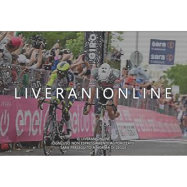 06-05-2022 Giro D\'italia; Tappa 01 Budapest - Visegrad; 2022, Alpecin - Fenix; 2022, Intermarche - Wanty Gobert; Van Der Poel, Mathieu; Gyrmai Hailu, Biniam; Visegrad; ©SIROTTI/AGENZIA ALDO LIVERANI SAS
