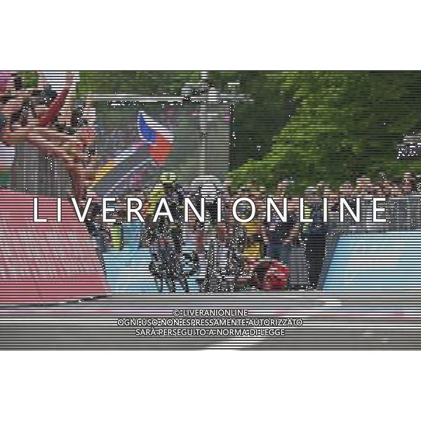 06-05-2022 Giro D\'italia; Tappa 01 Budapest - Visegrad; 2022, Alpecin - Fenix; 2022, Intermarche - Wanty Gobert; 2022, Lotto - Soudal; Van Der Poel, Mathieu; Gyrmai Hailu, Biniam; Ewan, Caleb; Visegrad; ©SIROTTI/AGENZIA ALDO LIVERANI SAS