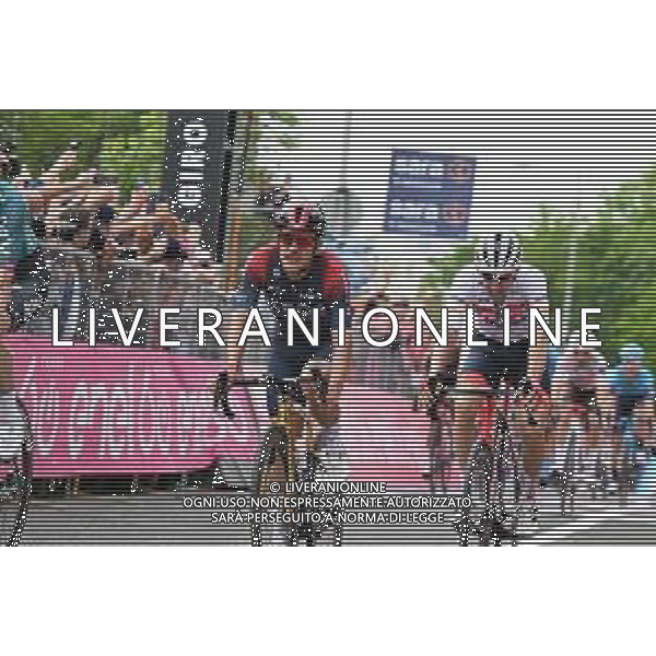 06-05-2022 Giro D\'italia; Tappa 01 Budapest - Visegrad; 2022, Ineos - Grenadiers; 2022, Trek - Segafredo; Carapaz Antonio, Richard Antonio; Mollema, Bauke; Visegrad; ©SIROTTI/AGENZIA ALDO LIVERANI SAS