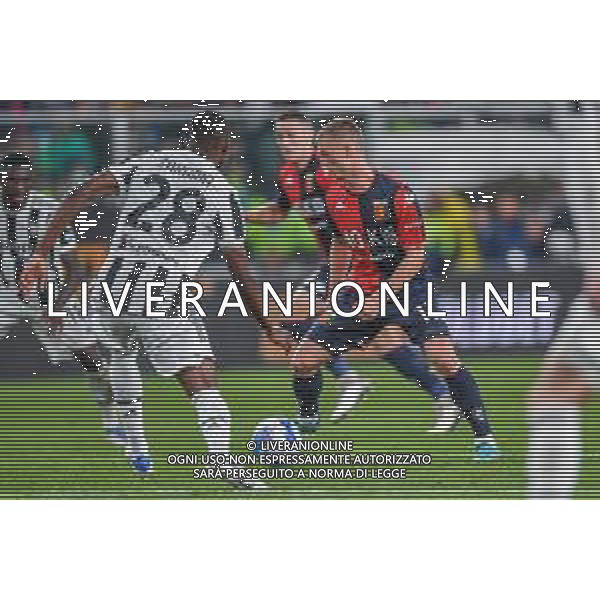 Danilo Vigo/LMedia - Genoa CFC vs Juventus FC - italian soccer Serie A match 2021/2022 May 06 2022 - Luigi Ferraris stadium Genova, Italy Genoa CFC vs Juventus FC Photo showing: Denis Lemi Zakaria Lako Lado (Juventus) - Albert Gudmundsson (Genoa) @Danilo Vigo/LiveMedia AG ALDO LIVERANI SAS