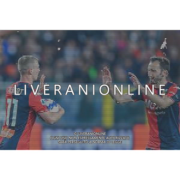 Danilo Vigo/LMedia - Genoa CFC vs Juventus FC - italian soccer Serie A match 2021/2022 May 06 2022 - Luigi Ferraris stadium Genova, Italy Genoa CFC vs Juventus FC Photo showing: Albert Gudmundsson and Milan Badelj (Genoa) celebrates after scoring a goal 1-1- esultanza @Danilo Vigo/LiveMedia /AGENZIA ALDO LIVERANI SAS