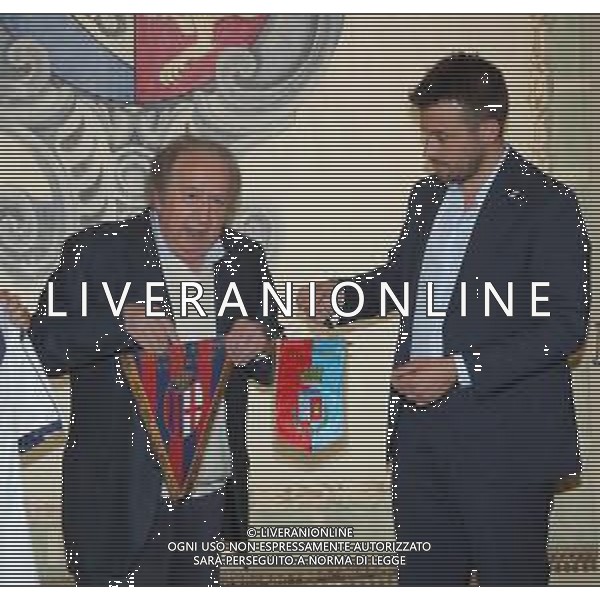 IMOLA 06 05 2022 TROFEO VECCHIE GLORIE "QUANDO IL CALCIO FA RIMA CON SOLIDARIETA\' TRIANGOLARE TRA IMOLESE CESENA E BOLOGNA NELLA FOTO ROBERTO COCCHI E SINDACO MARCO PANIERI ©SANNA/AGENZIA ALDO LIVERANI SAS