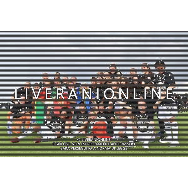 Vinovo (To) 07.05.2022 Juventus Training Center ©Manuela Viganti/Agenzia Aldo Liverani Festa Juventus Woman vittoria Campionato Calcio Serie A Nella foto: la juventus woman festeggia la vittoria del campionato di serie A femminile ©TV Viganti / AGENZIA ALDO LIVERANI SAS