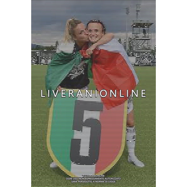 Vinovo (To) 07.05.2022 Juventus Training Center ©Manuela Viganti/Agenzia Aldo Liverani Festa Juventus Woman vittoria Campionato Calcio Serie A Nella foto: barbara bonansea e martina rosucci caruso festeggiano lo scudetto ©TV Viganti / AGENZIA ALDO LIVERANI SAS