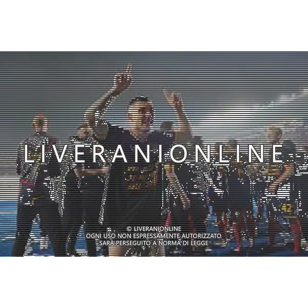 Emmanuele Mastrodonato/LMedia - US Lecce vs Pordenone Calcio - Italian soccer Serie B match 2021/2022 May 06 2022 - Stadio Via del Mare Lecce, Italy US Lecce vs Pordenone Calcio Photo showing: Gabriel Strefezza (US Lecce) celebrates for the championship victory @Emmanuele Mastrodonato/LiveMedia AG ALDO LIVERANI SAS
