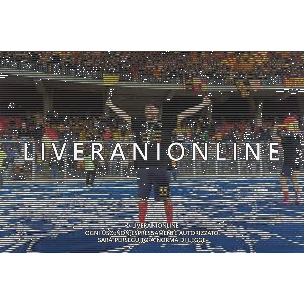 Emmanuele Mastrodonato/LMedia - US Lecce vs Pordenone Calcio - Italian soccer Serie B match 2021/2022 May 06 2022 - Stadio Via del Mare Lecce, Italy US Lecce vs Pordenone Calcio Photo showing: Arturo Calabresi (US Lecce) celebrates for the championship victory @Emmanuele Mastrodonato/LiveMedia AG ALDO LIVERANI SAS