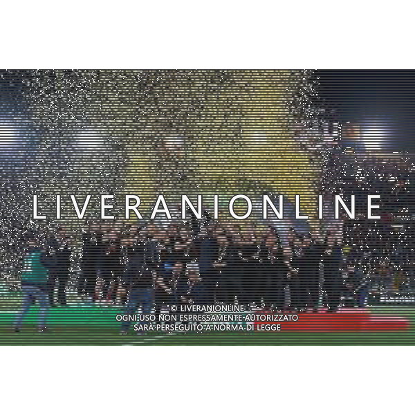 Emmanuele Mastrodonato/LMedia - US Lecce vs Pordenone Calcio - Italian soccer Serie B match 2021/2022 May 06 2022 - Stadio Via del Mare Lecce, Italy US Lecce vs Pordenone Calcio Photo showing: Captain Fabio Lucioni (US Lecce) raises the cup to the sky for the victory of the Serie B 2021/2022 championship @Emmanuele Mastrodonato/LiveMedia AG ALDO LIVERANI SAS