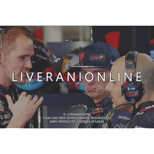 Max Verstappen (NLD) Red Bull Racing with Gianpiero Lambiase (ITA) Red Bull Racing Engineer. 07.05.2022. Formula 1 World Championship, Rd 5, Miami Grand Prix, Miami, Florida, USA, Qualifying Day. - www.xpbimages.com, EMail: requests@xpbimages.com © Copyright: Batchelor / XPB Images/ AGENZIA ALDO LIVERANI SAS - ITALY ONLY EDITORIAL USE ONLY