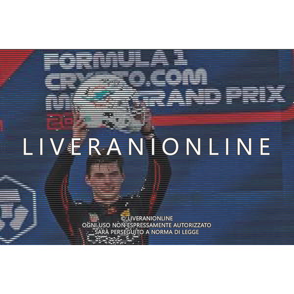 Race winner Max Verstappen (NLD) Red Bull Racing celebrates on the podium. 08.05.2022. Formula 1 World Championship, Rd 5, Miami Grand Prix, Miami, Florida, USA, Race Day. - www.xpbimages.com, EMail: requests@xpbimages.com © Copyright: Bearne / XPB Images/AGENZIA ALDO LIVERANI SAS - ITALY ONLY EDITORIAL USE ONLY