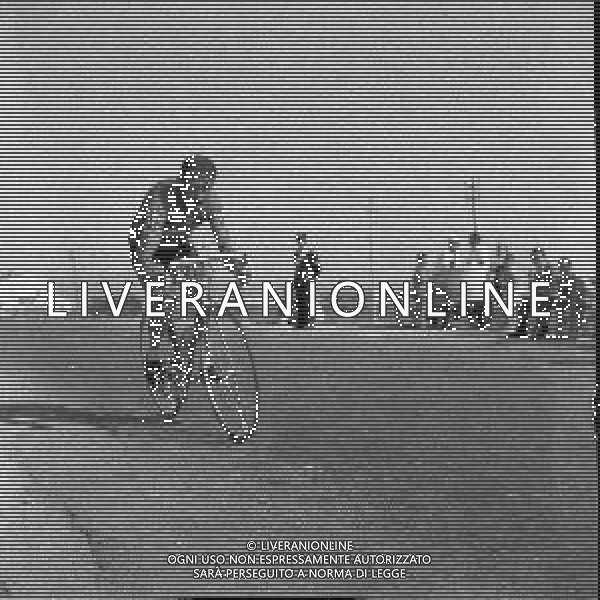 1955-1956 GIRO D\'ITALIA NELLA FOTO CORRIDORI AL GIRO D\'ITALIA AG ALDO LIVERANI SAS