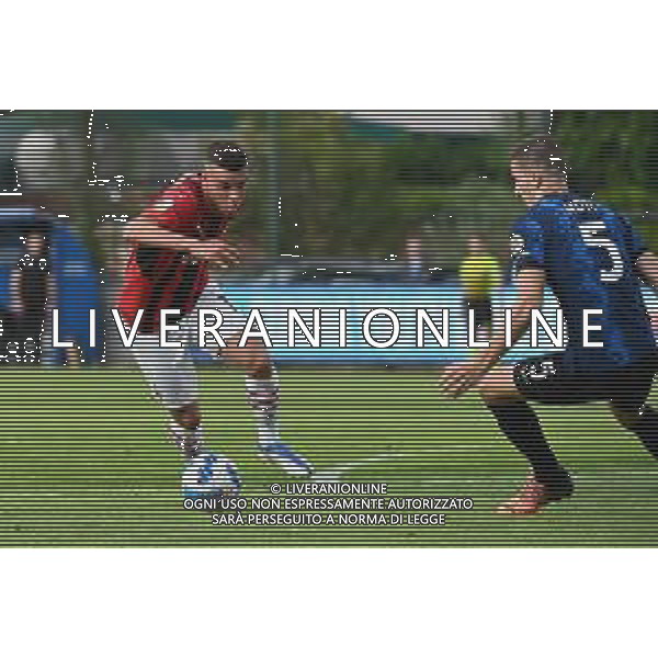 ¬© TVRG Youns Gabriele El Hilali (Milan) e sulla DX Andi Hoti (Inter) Inter vs Milan Milano 09-05-2022 Suning Young Development Centre in memoria di Giacinto Facchetti Campionato Primavera 1 TIMvision - 33a giornata foto Roberto Garavaglia/ag. Aldo Liverani sas/AGENZIA ALDO LIVERANI SAS