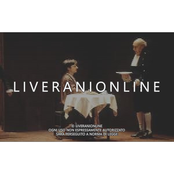 RETROSPETTIVA LINO CAPOLICCHIO ATTORE NELLA FOTO NELLA COMMEDIA \' LA LOCANDIERA\' NEL 1987 ©Archivio Giovanni Liverani/ AG. ALDO LIVERANI SAS