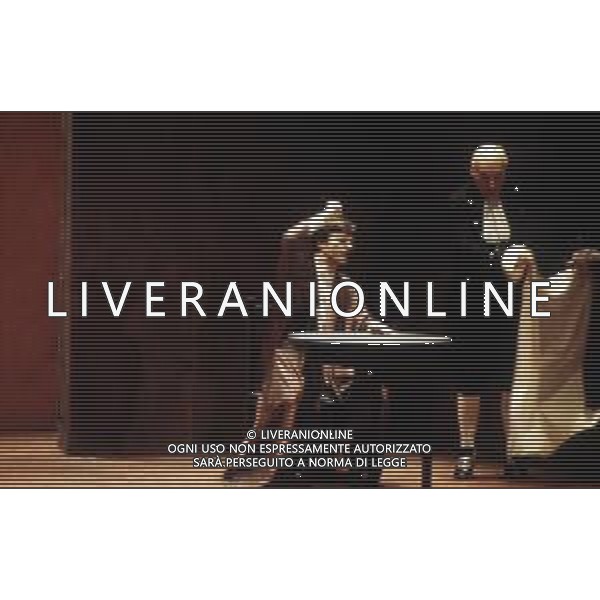 RETROSPETTIVA LINO CAPOLICCHIO ATTORE NELLA FOTO NELLA COMMEDIA \' LA LOCANDIERA\' NEL 1987 ©Archivio Giovanni Liverani/ AG. ALDO LIVERANI SAS