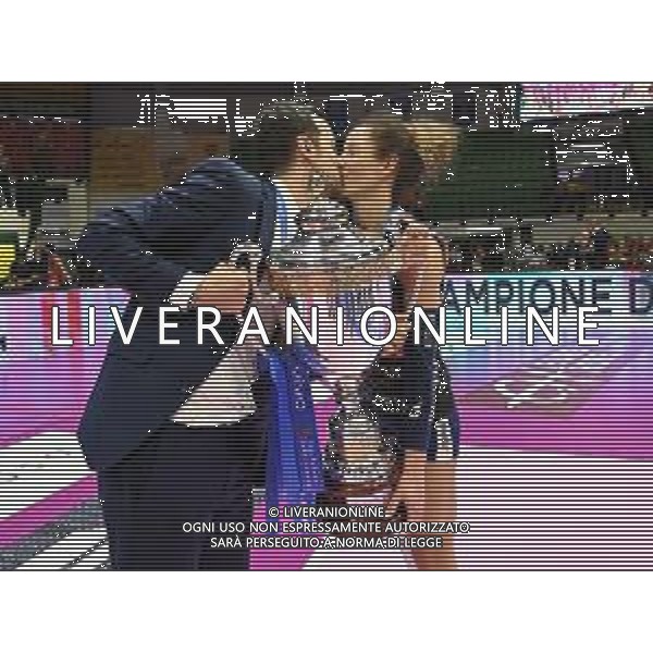 © TVRG Daniele Santarelli allenatore Imoco Volley Conegliano e Monica De Gennaro (Imoco Volley Conegliano) Vero Volley Monza vs Prosecco DOC Imoco Volley Conegliano Monza 10-05-2022 Arena di Monza campionato femminile Serie A1 gara 4 finale playoff scudetto foto Roberto Garavaglia/ag. Aldo Liverani sas/ AGENZIA ALDO LIVERANI SAS
