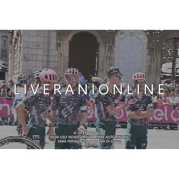 11-05-2022 Giro D\'italia; Tappa 05 Catania - Messina; 2022, Ef Education - Easypost; Catania; ©SIROTTI/ AGENZIA ALDO LIVERANI SAS