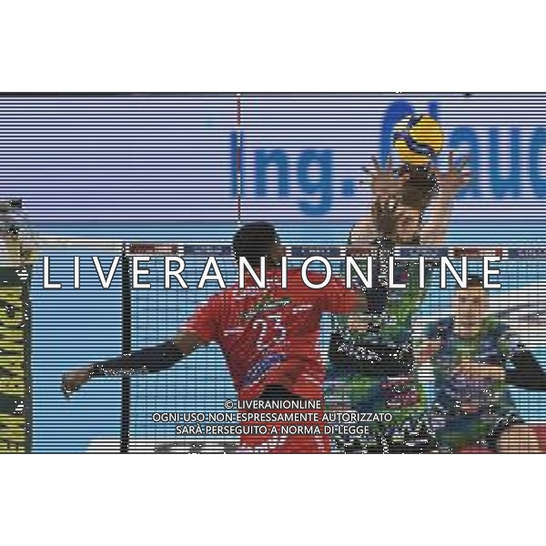 Roberto Bartomeoli/LMedia - Play Off - Cucine Lube Civitanova vs Sir Safety Conad Perugia - Volleyball Italian Serie A Men Superleague Championship 2021/2022 May 11 2022 - Eurosuole Forum Civitanova Marche, Italy Play Off - Cucine Lube Civitanova vs Sir Safety Conad Perugia Photo showing: Attack of Marlon Yant #23 (Cucine Lube Civitanova) and Block of Kamil Rychlicki #8 (Sir Safety Conad Perugia) @Roberto Bartomeoli/LiveMedia / AGENZIA ALDO LIVERANI SAS