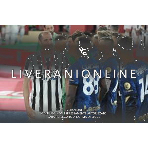 Juventus vs Inter Coppa Italia Frecciarossa - Finale Stadio Olimpico - Roma 11-05-2022 nella foto giorgio Chiellini saluta i giocatori dell\'Inter ©Federico Gaetano/AGENZIA ALDO LIVERANI SAS