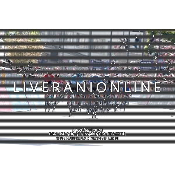 13-05-2022 Giro D\'italia; Tappa 07 Diamante - Potenza; 2022, Bora - Hansgrohe; 2022, Eolo - Kometa; Kamna, Lennard; Albanese, Vincenzo; Potenza; ©SIROTTI / AGENZIA ALDO LIVERANI SAS