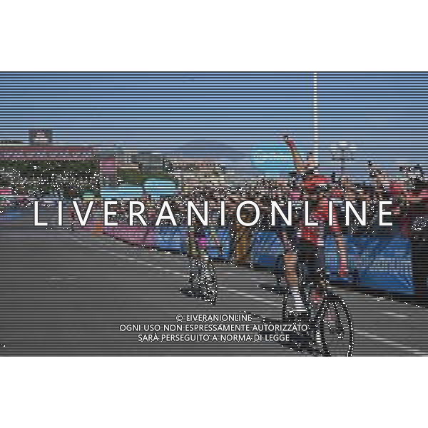 14-05-2022 Giro D\'italia; Tappa 08 Napoli - Napoli; 2022, Lotto - Soudal; 2022, Bardiani - Csf Faizane; De Gendt, Thomas; Gabburo, Davide; Napoli; ©SIROTTI/AGENZIA ALDO LIVERANI SAS