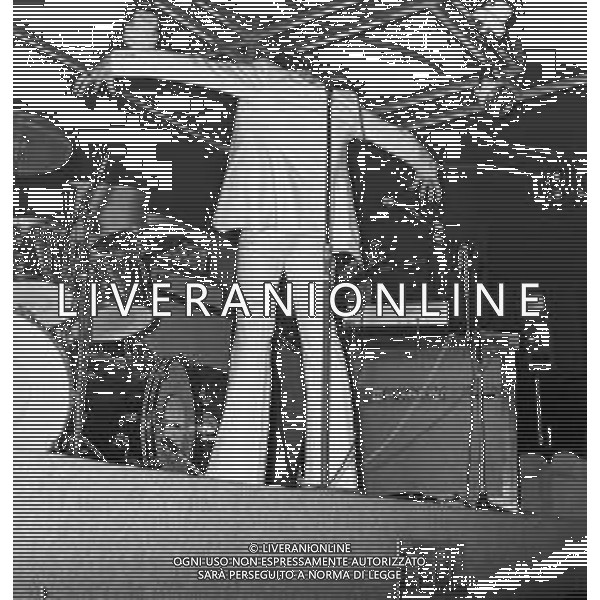 RETROSPETTIVA DEL CANTANTE MAL (pseudonimo di Paul Bradley Couling) NELLA FOTO MENTRE SI ESIBISCE ALLA BUSSOLA DI VIAREGGIO NELL\'AGOSTO DEL 1975 ©Archivio Giovanni Liverani/AGENZIA ALDO LIVERANI SAS
