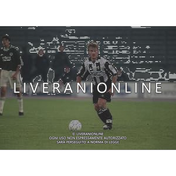 17-09-1997 TORINO COOPPA CAMPIONI JUVENTUS -FEYENOORD 5-1 NELLA FOTO DIDIER DESCHAMPS AG ALDO LIVERANI SAS