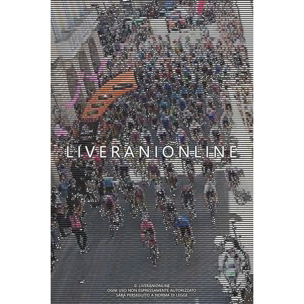 15-05-2022 Giro D\'italia; Tappa 09 Isernia - Monte Blockhaus; 2022, Trek - Segafredo; 2022, Jumbo - Visma; Lopez, Juan Pedro; Bouwman, Koen; Isernia; ©SIROTTI / AGENZIA ALDO LIVERANI SAS