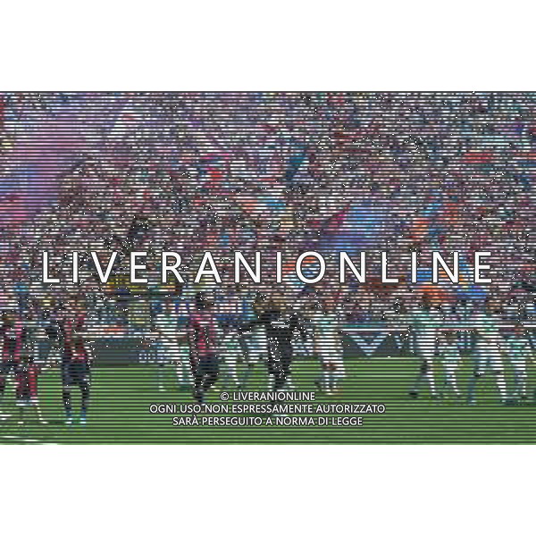 BOLOGNA - SASSUOLO CAMPIONATO CALCIO SERIE A TIM 15.05.2022 NELLA FOTO TIFOSI BOLOGNA CURVA BULGARELLI - GIOCATORI ENTRANO IN CAMPO ©VILLANI / AGENZIA ALDO LIVERANI SAS