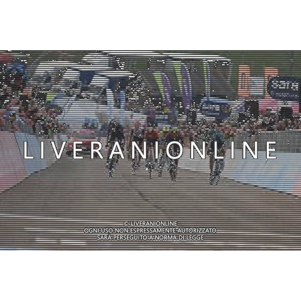 15-05-2022 Giro D\'italia; Tappa 09 Isernia - Blockhaus; 2022, Bora - Hansgrohe; 2022, Ineos - Grenadiers; 2022, Dsm; Hindley, Jai; Carapaz Antonio, Richard Antonio; Bardet, Romain; Blockhaus; ©SIROTTI/ AGENZIA ALDO LIVERANI SAS