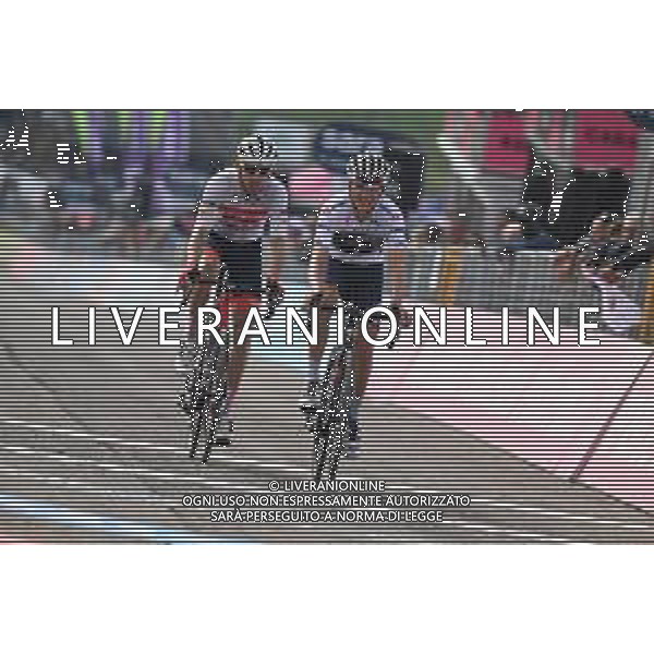 15-05-2022 Giro D\'italia; Tappa 09 Isernia - Blockhaus; 2022, Quick Step - Alpha Vinyl; 2022, Trek - Segafredo; Vansevenant, Mauri; Mollema, Bauke; Blockhaus; ©SIROTTI/ AGENZIA ALDO LIVERANI SAS