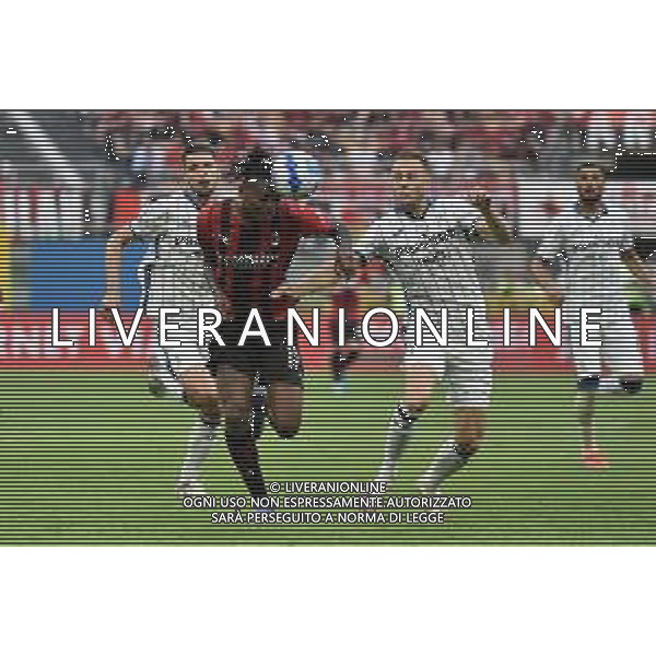 Rafael Leao (Milan) supera in progressione Teun Koopmeiners (Atalanta) e segna il gol dell\'1 a 0 Milan vs Atalanta Milano 15-05-2022 Stadio Giuseppe Meazza - San Siro Campionato Serie A TIM - 37a giornata foto Roberto Garavaglia/ag. Aldo Liverani sas/ AGENZIA ALDO LIVERANI SAS