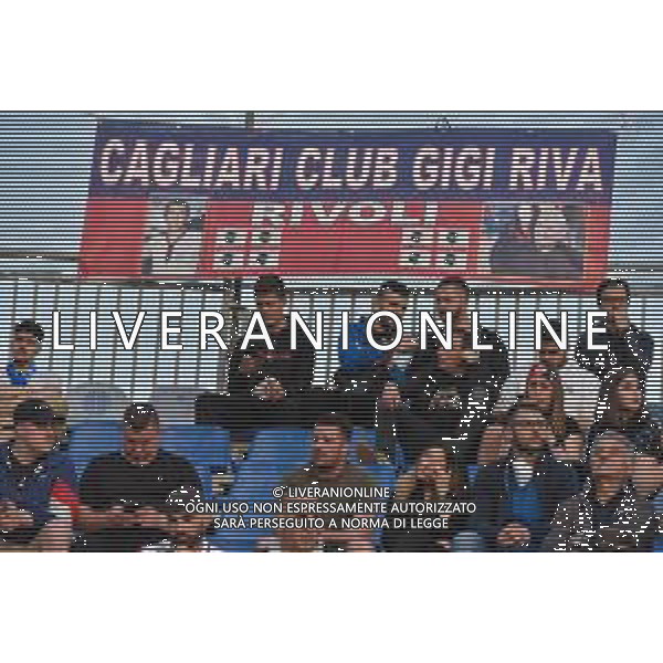 15-5-2022. Cagliari Calcio-Inter F.C., 37° giornata Serie A 2021/2022. Italia, Sardegna, Cagliari, stadio Unipol Domus. Salvatore Moi/Aldo Liverani s.a.s.. Nella foto: Tifosi del Cagliari in casa, in curva sud, nello stadio Unipol Domus di Cagliari ©MOI / AGENZIA ALDO LIVERANI SAS