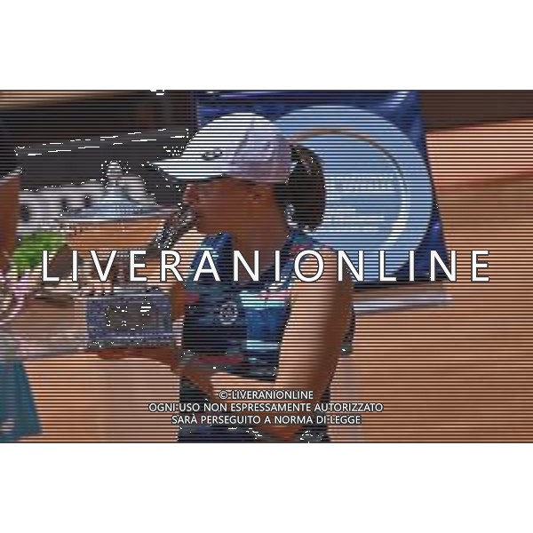 Iga Swiatek (POL) winner final against Ons Jabeur (TUN) of the WTA Master 1000 Internazionali BNL D\'Italia tournament at Foro Italico on May 15, 2022 - INTERNAZIONALI BNL d\'ITALIA - Torneo Tennis Foro Italico Roma 15.05.2022 FINALE Femminile Swiatek vs Jabeur ©Corradetti/LMedia/AGENZIA ALDO LIVERANI SAS