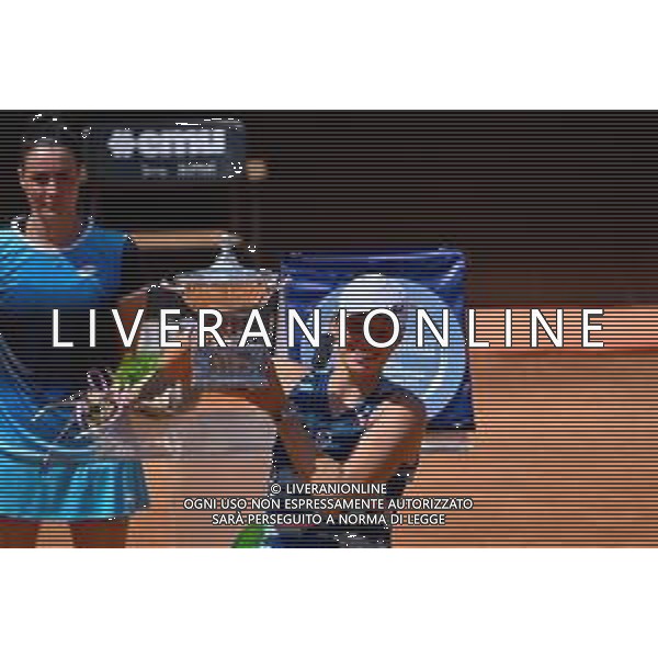 Iga Swiatek (POL) winner final against Ons Jabeur (TUN) of the WTA Master 1000 Internazionali BNL D\'Italia tournament at Foro Italico on May 15, 2022 - INTERNAZIONALI BNL d\'ITALIA - Torneo Tennis Foro Italico Roma 15.05.2022 FINALE Femminile Swiatek vs Jabeur ©Corradetti/LMedia/AGENZIA ALDO LIVERANI SAS