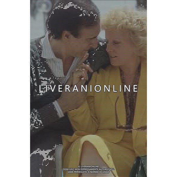 RETROSPETTIVA PIPPO BAUDO PRESENTATORE TELEVISIVO NELLA FOTO CON LA MOGLIE KATIA RICCIARELLI A CANNES NELL\'ANNO 1986 ©ARCHIVIO/AGENZIA ALDO LIVERANI SAS