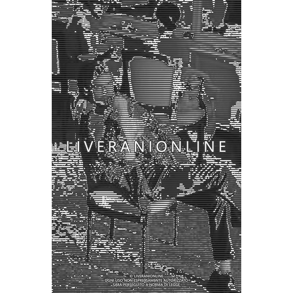 RETROSPETTIVA NINO CASTELNUOVO ATTORE NELLA FOTO NINO CASTELNUOVO NELL\'ANNO 1969 SUL SET A ROMA AG ALDO LIVERANI SAS  