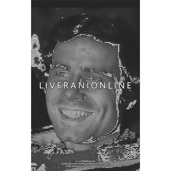 RETROSPETTIVA NINO CASTELNUOVO ATTORE NELLA FOTO NINO CASTELNUOVO NELL\'ANNO 1969 SUL SET A ROMA AG ALDO LIVERANI SAS  