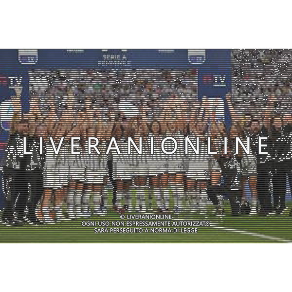 Torino 16.05.2022 Allianz Stadium ©Manuela Viganti/Agenzia Aldo Liverani Juventus vs Lazio Campionato Calcio Serie A TIM - 37a giornata Nella foto: la juventus women alza la coppa del trofeo scudetto ©Viganti/AGENZIA ALDO LIVERANI SAS