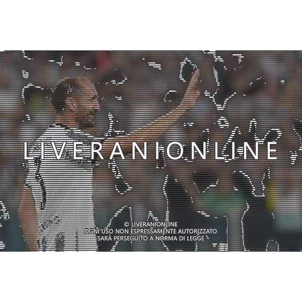 Torino 16.05.2022 Allianz Stadium ©Manuela Viganti/Agenzia Aldo Liverani Juventus vs Lazio Campionato Calcio Serie A TIM - 37a giornata Nella foto: giorgio chiellini saluta per l\'ultima volta i tifosi bianconeri ©Viganti/AGENZIA ALDO LIVERANI SAS