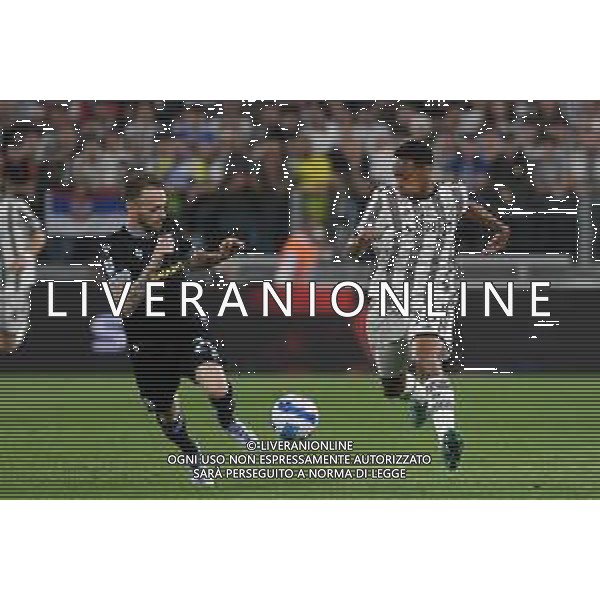 Torino 16.05.2022 Allianz Stadium ©Manuela Viganti/Agenzia Aldo Liverani Juventus vs Lazio Campionato Calcio Serie A TIM - 37a giornata Nella foto: marley ake\' e manuel lazzari ©VIGANTI/AGENZIA ALDO LIVERANI SAS