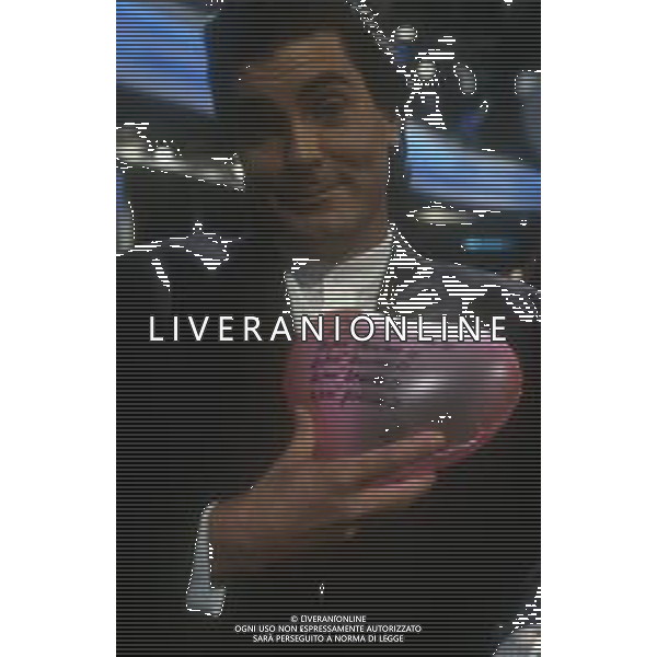 RETROSPETTIVA TYRONE POWER JR CANTANTE NELLA FOTO TYRONE POWER JUNIOR ALLA TRASMISSIONE TELEVISIVA “LA FESTA DELLA MAMMA“ NELL\'ANNO 1991 AG ALDO LIVERANI SAS  