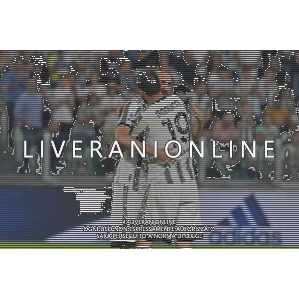 Torino 16.05.2022 Allianz Stadium ©Manuela Viganti/Agenzia Aldo Liverani Juventus vs Lazio Campionato Calcio Serie A TIM - 37a giornata Nella foto: Giorgio Chiellini esce dal campo nella sua ultima partita in bianconero