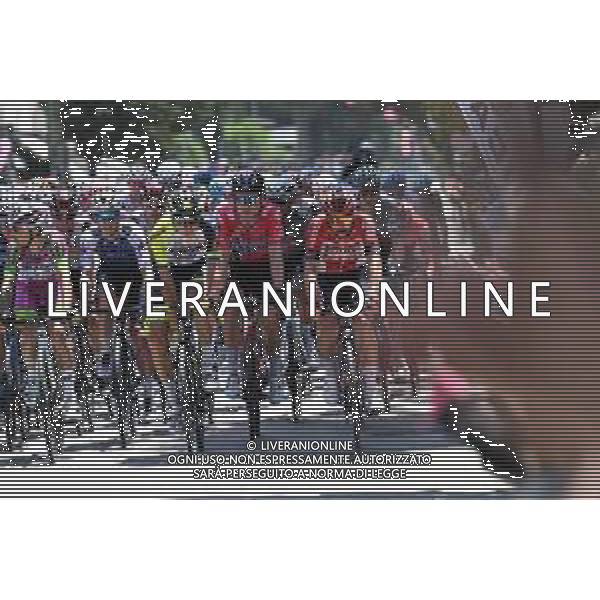 17-05-2022 Giro D\'italia; Tappa 10 Pescara - Jesi; 2022, Jumbo - Visma; 2022, Lotto - Soudal; Foss, Tobias; De Gendt, Thomas; Pineto; ©SIROTTI/AGENZIA ALDO LIVERANI SAS
