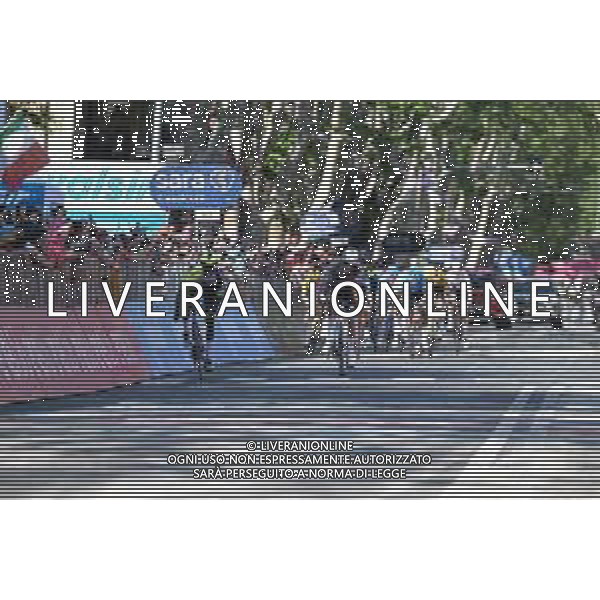 17-05-2022 Giro D\'italia; Tappa 10 Pescara - Jesi; 2022, Intermarche - Wanty Gobert; 2022, Alpecin - Fenix; Gyrmai Hailu, Biniam; Van Der Poel, Mathieu; Jesi; ©SIROTTI/AGENZIA ALDO LIVERANI SAS