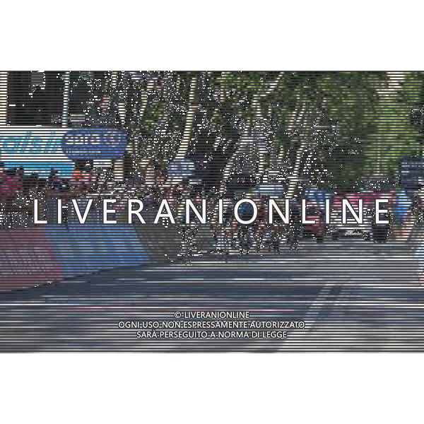 17-05-2022 Giro D\'italia; Tappa 10 Pescara - Jesi; 2022, Intermarche - Wanty Gobert; 2022, Alpecin - Fenix; Gyrmai Hailu, Biniam; Van Der Poel, Mathieu; Jesi; ©SIROTTI/AGENZIA ALDO LIVERANI SAS
