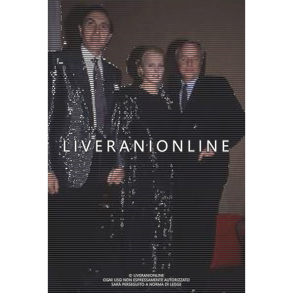 RETROSPETTIVA PIPPO BAUDO PRESENTATORE TELEVISIVO NELLA FOTO CON LA MOGLIE KATIA RICCIARELLI E IL REGISTA FRANCO ZEFFIRELLI NELL\'ANNO 1986 ©ARCHIVIO/AGENZIA ALDO LIVERANI SAS
