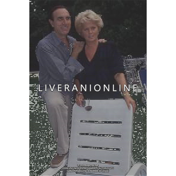RETROSPETTIVA PIPPO BAUDO PRESENTATORE TELEVISIVO NELLA FOTO CON LA MOGLIE KATIA RICCIARELLI ©ARCHIVIO/AGENZIA ALDO LIVERANI SAS