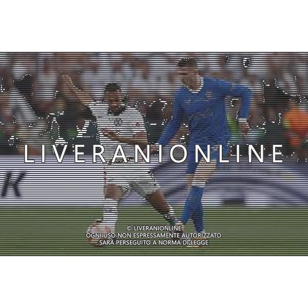 Francesco Scaccianoce/LMedia - UEFA Europa League 2022 Final - Eintracht vs Rangers - football Europa League match 2021/2022 May 18 2022 - Estadio Ramon Sanchez-Pizjuan Seville, Spain UEFA Europa League 2022 Final - Eintracht vs Rangers Photo showing: John Lundstram (Rangers FC) and Djibril Sow (Eintracht Frankfurt) battle for the ball @Francesco Scaccianoce/LiveMedia /AGENZIA ALDO LIVERANI SAS