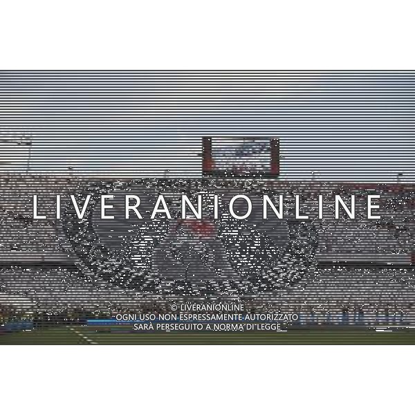 Francesco Scaccianoce/LMedia - UEFA Europa League 2022 Final - Eintracht vs Rangers - football Europa League match 2021/2022 May 18 2022 - Estadio Ramon Sanchez-Pizjuan Seville, Spain UEFA Europa League 2022 Final - Eintracht vs Rangers Photo showing: Eintracht Frankfurt fans show their support @Francesco Scaccianoce/LiveMedia /AGENZIA ALDO LIVERANI SAS