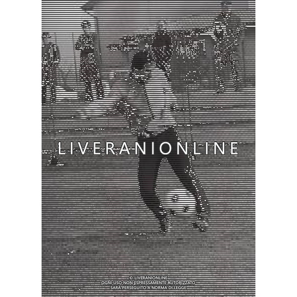 IL CALCIATORE CARLO PETRINI IN ALLENAMENTO ARCHIVIO AG ALDO LIVERANI